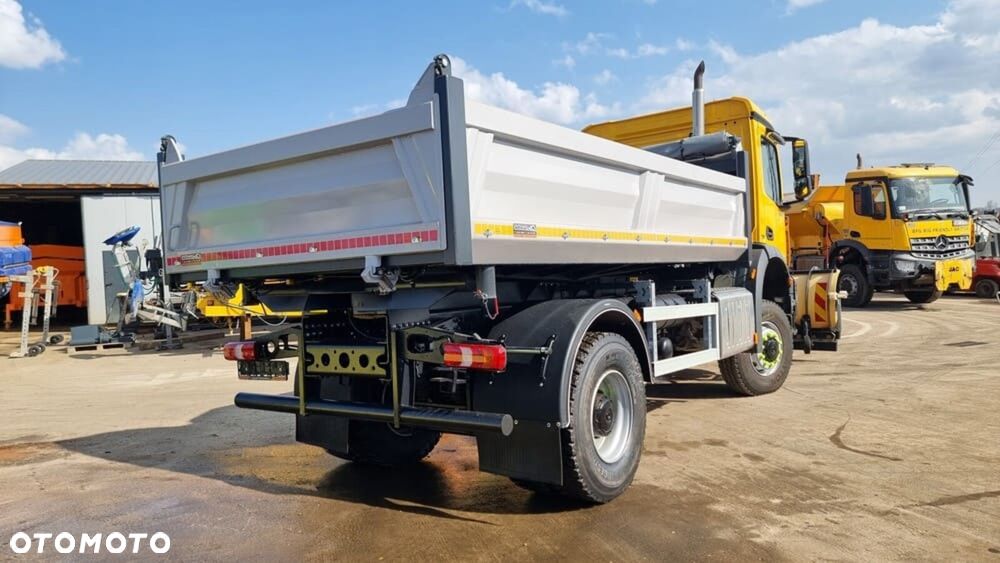 Mercedes-Benz Arocs 1824 - 4