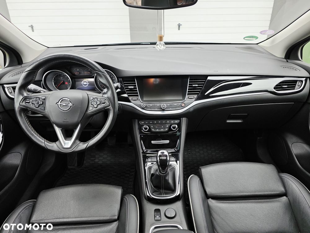 Opel Astra 1.4 Turbo Innovation - 22
