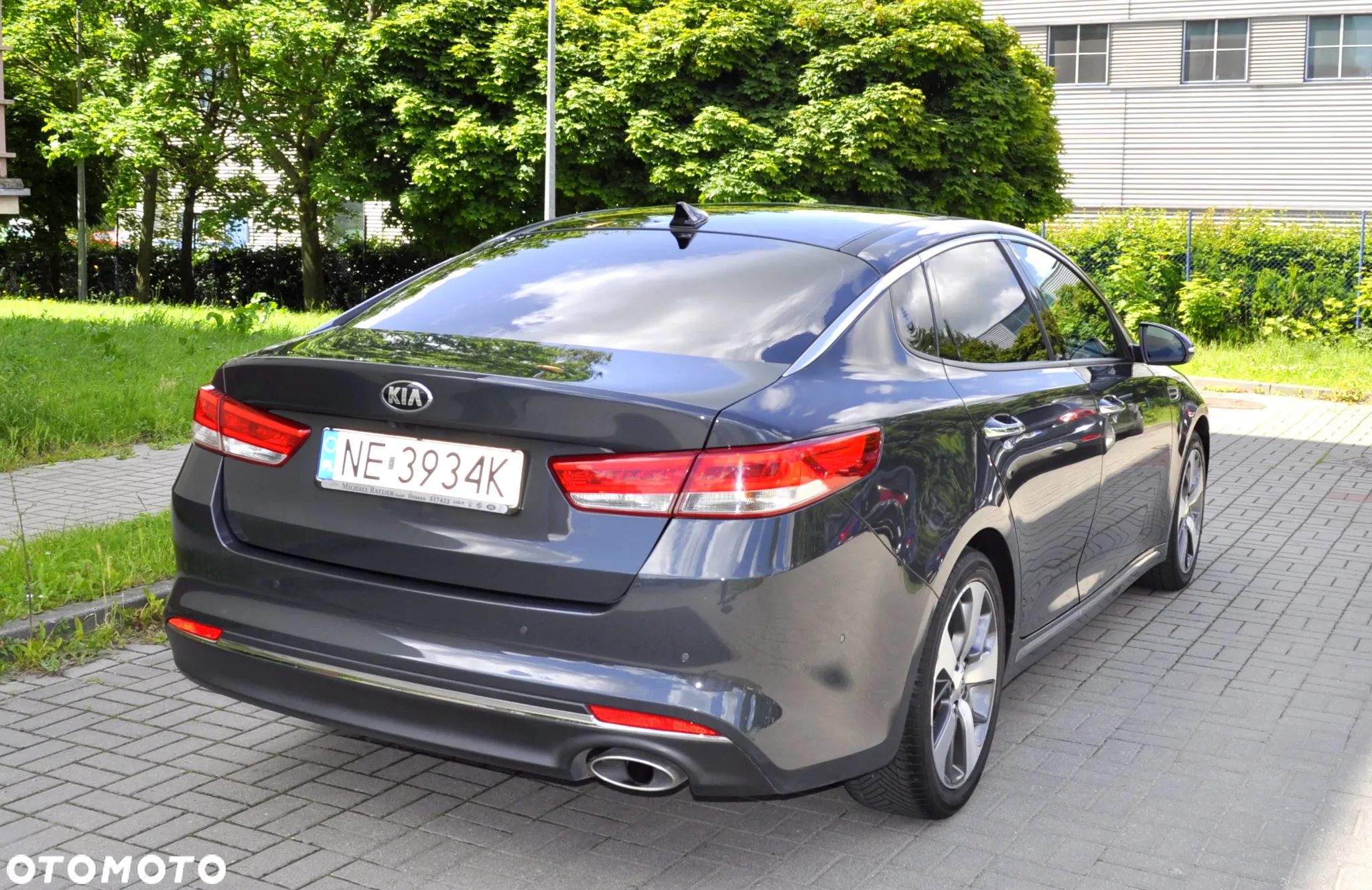 Kia Optima - 13