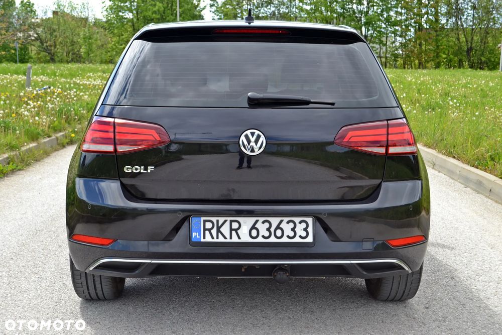 Volkswagen Golf - 16