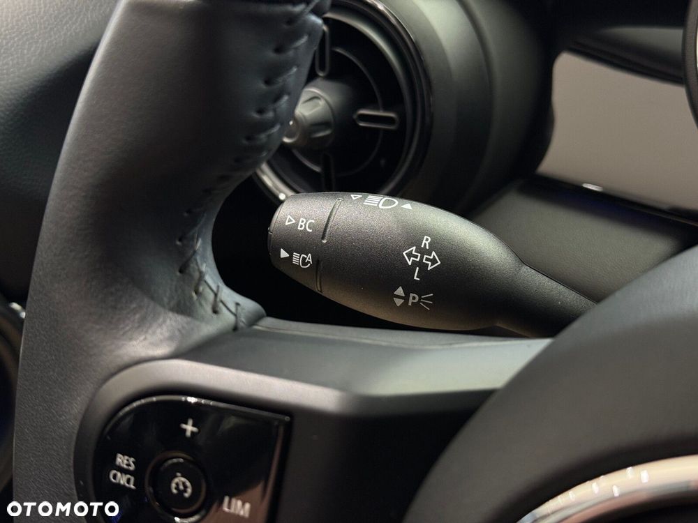 MINI Cooper Standard - 20