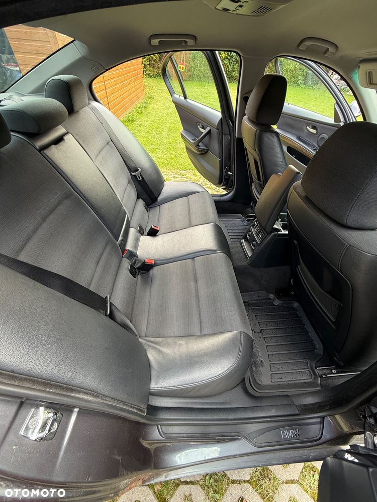 BMW Seria 3 320d - 9