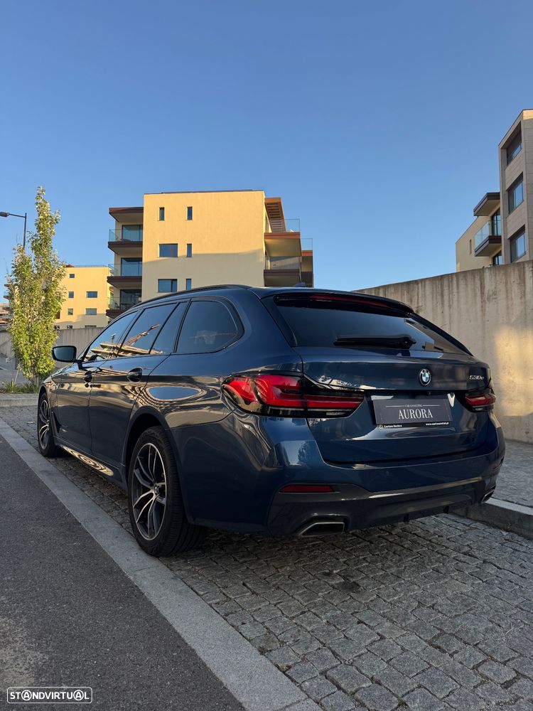 BMW 530 e Pack Desportivo M - 3