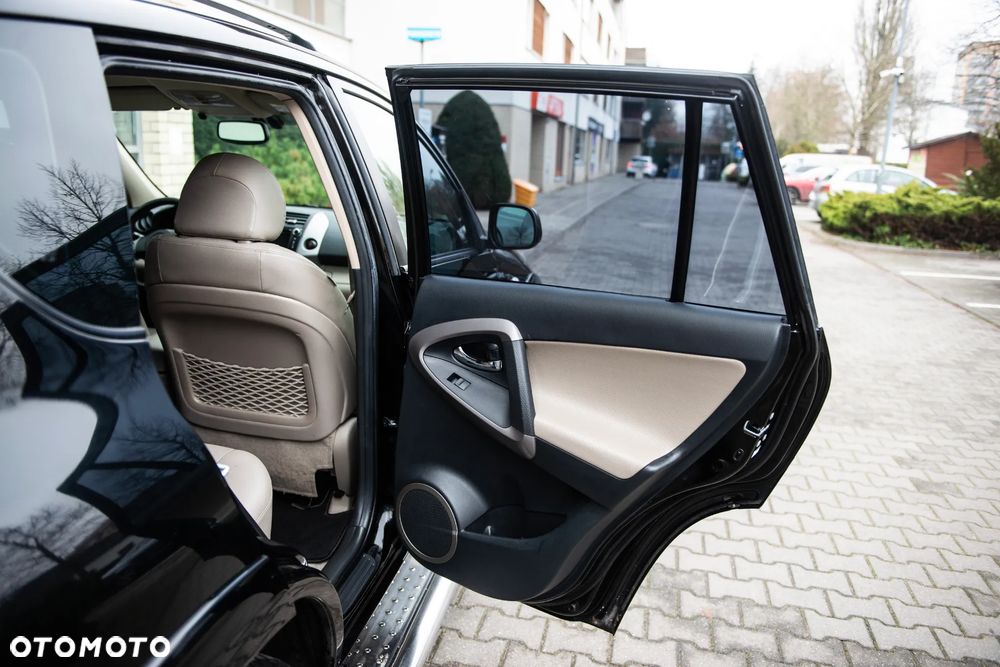 Toyota RAV4 2.0 4x4 Automatik Executive - 20