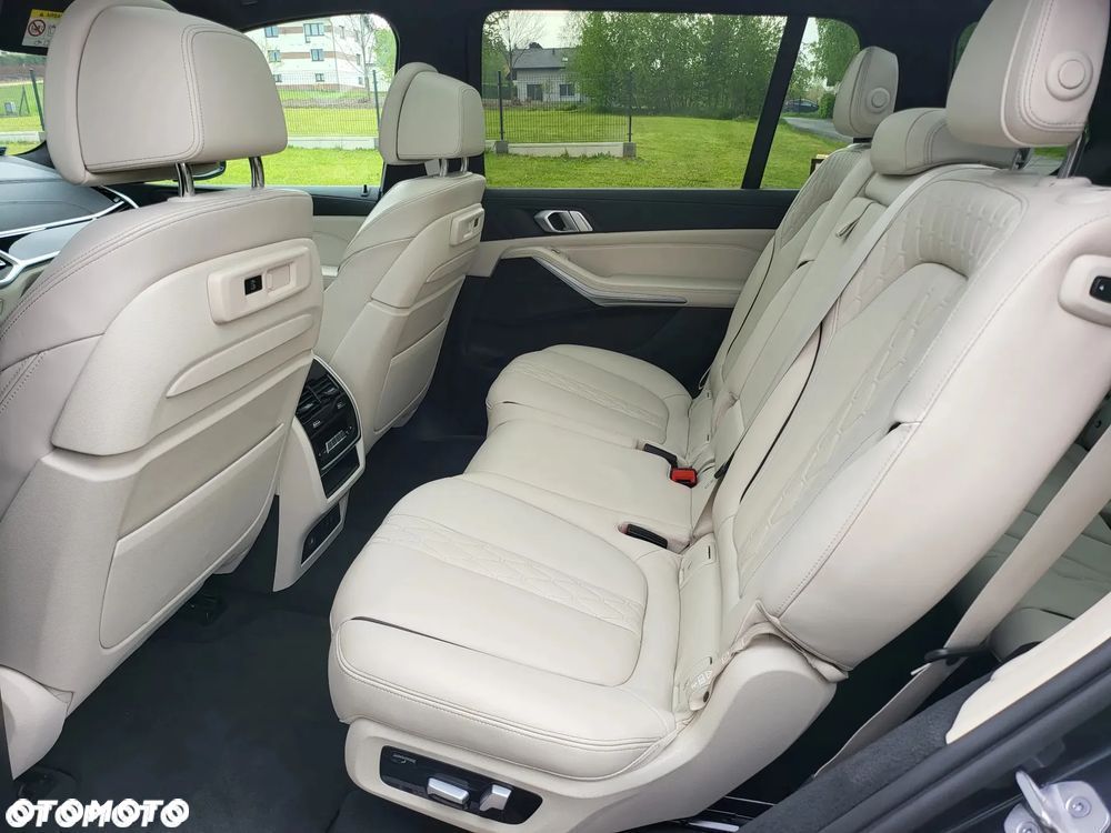BMW X7 xDrive40d mHEV sport - 13