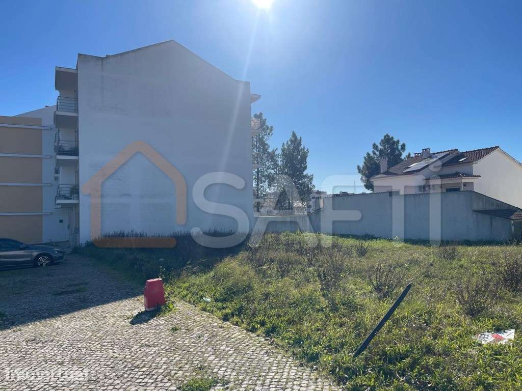 Lote para construção de prédio habitacional no Entroncamento, Santarém - Grande imagem: 2/12