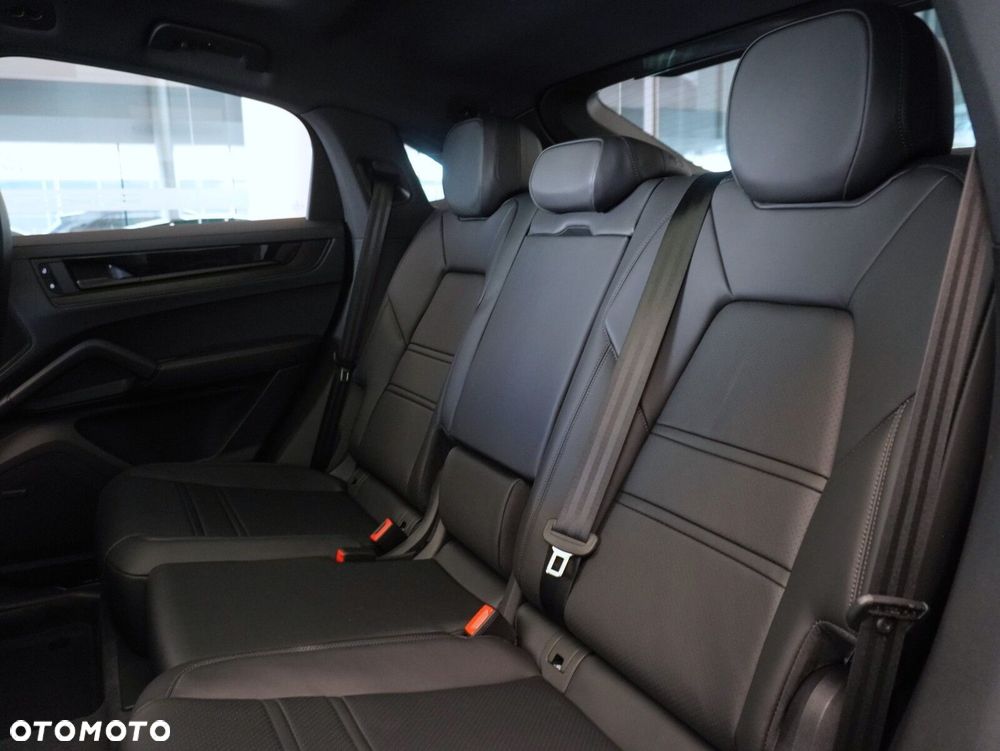 Porsche Cayenne S E-Hybrid PHEV Black Edition - 35