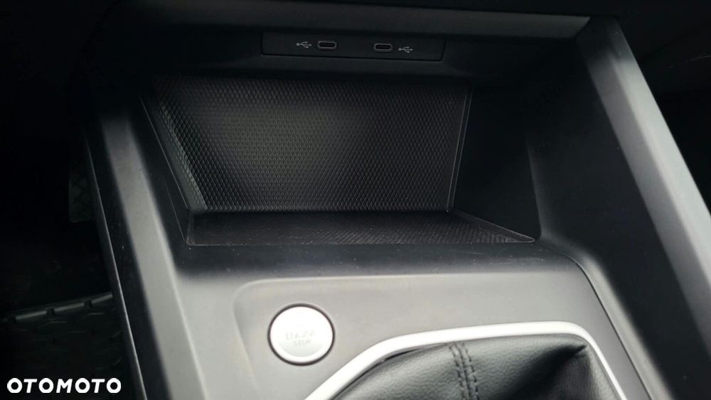 Volkswagen Golf Variant - 22