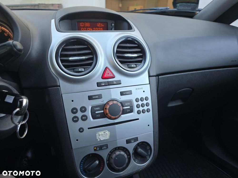 Opel Corsa 1.4 16V Enjoy - 15