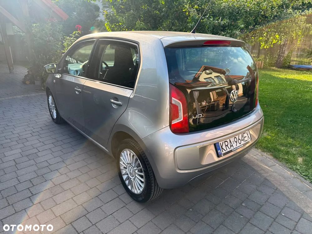Volkswagen up! 1.0 high - 3