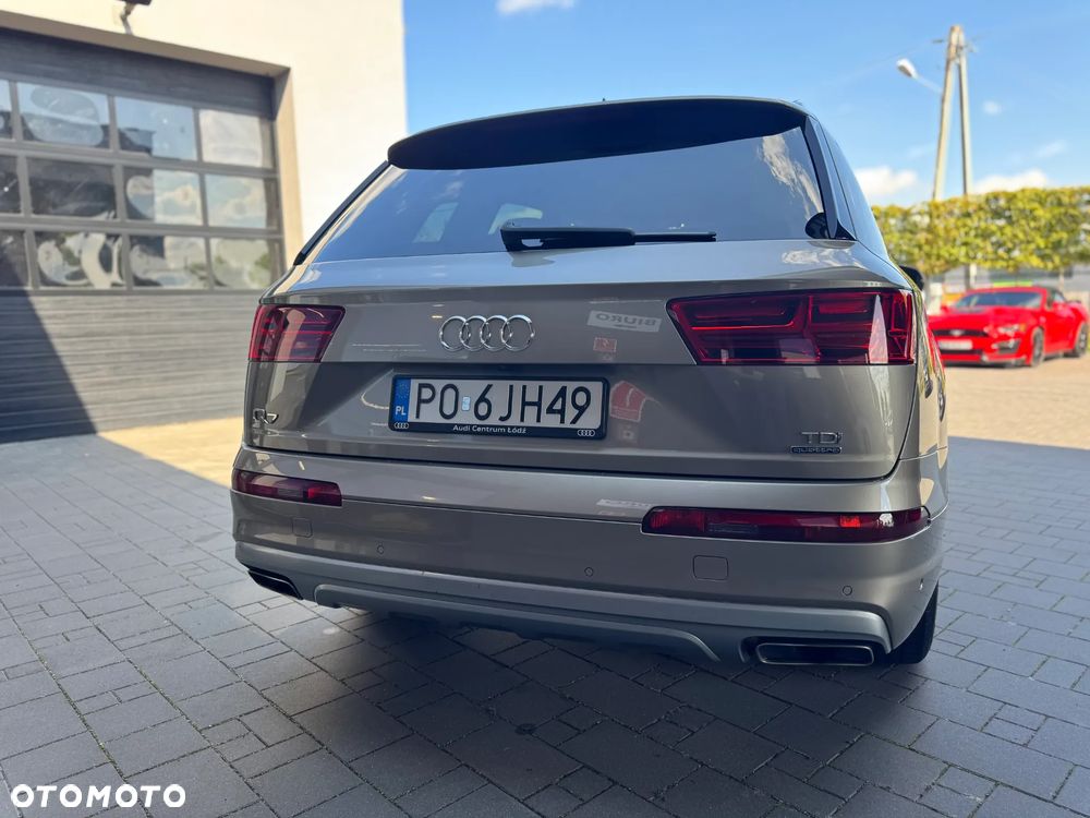 Audi Q7 - 8