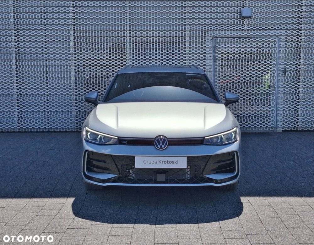 Volkswagen Passat - 2