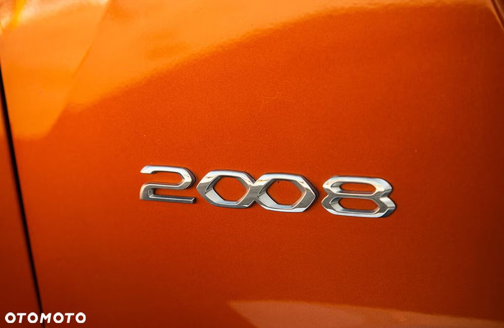 Peugeot 2008 1.2 PureTech GT Pack S&S EAT8 - 8