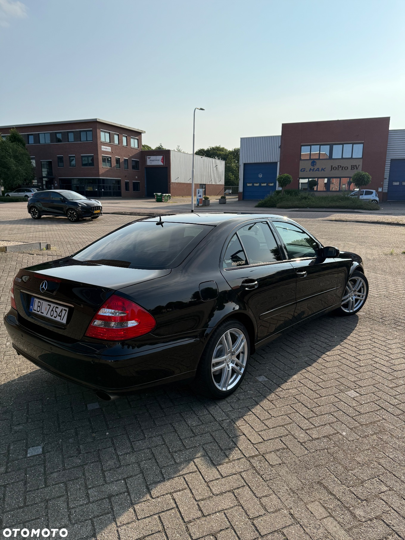 Mercedes-Benz Klasa E - 9