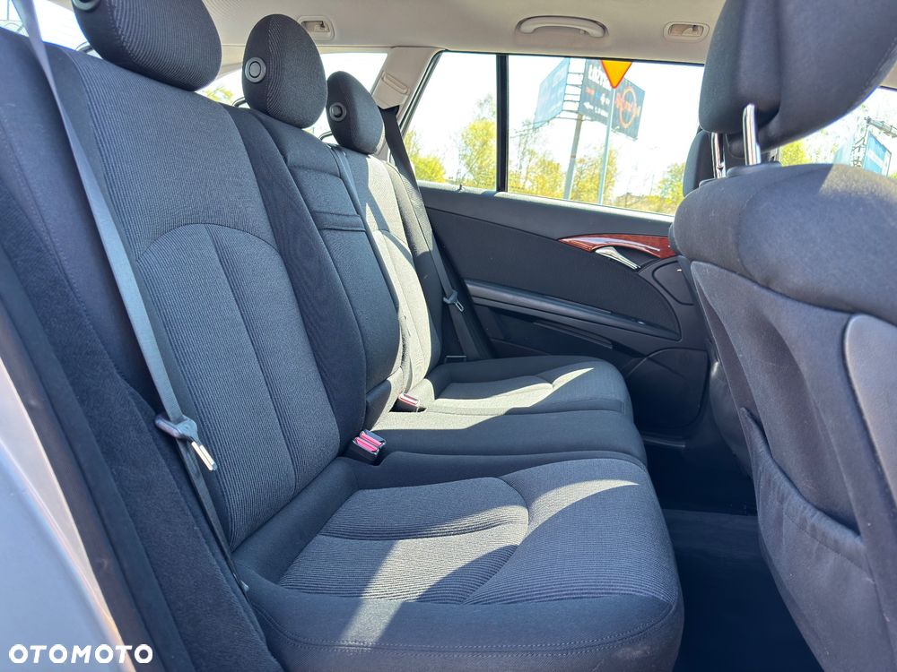 Mercedes-Benz Klasa E 220 CDI Automatik Classic BusinessEDITION - 25