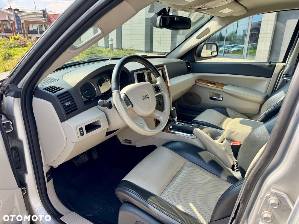 Jeep Grand Cherokee 4.7 4x4 Limited - 17