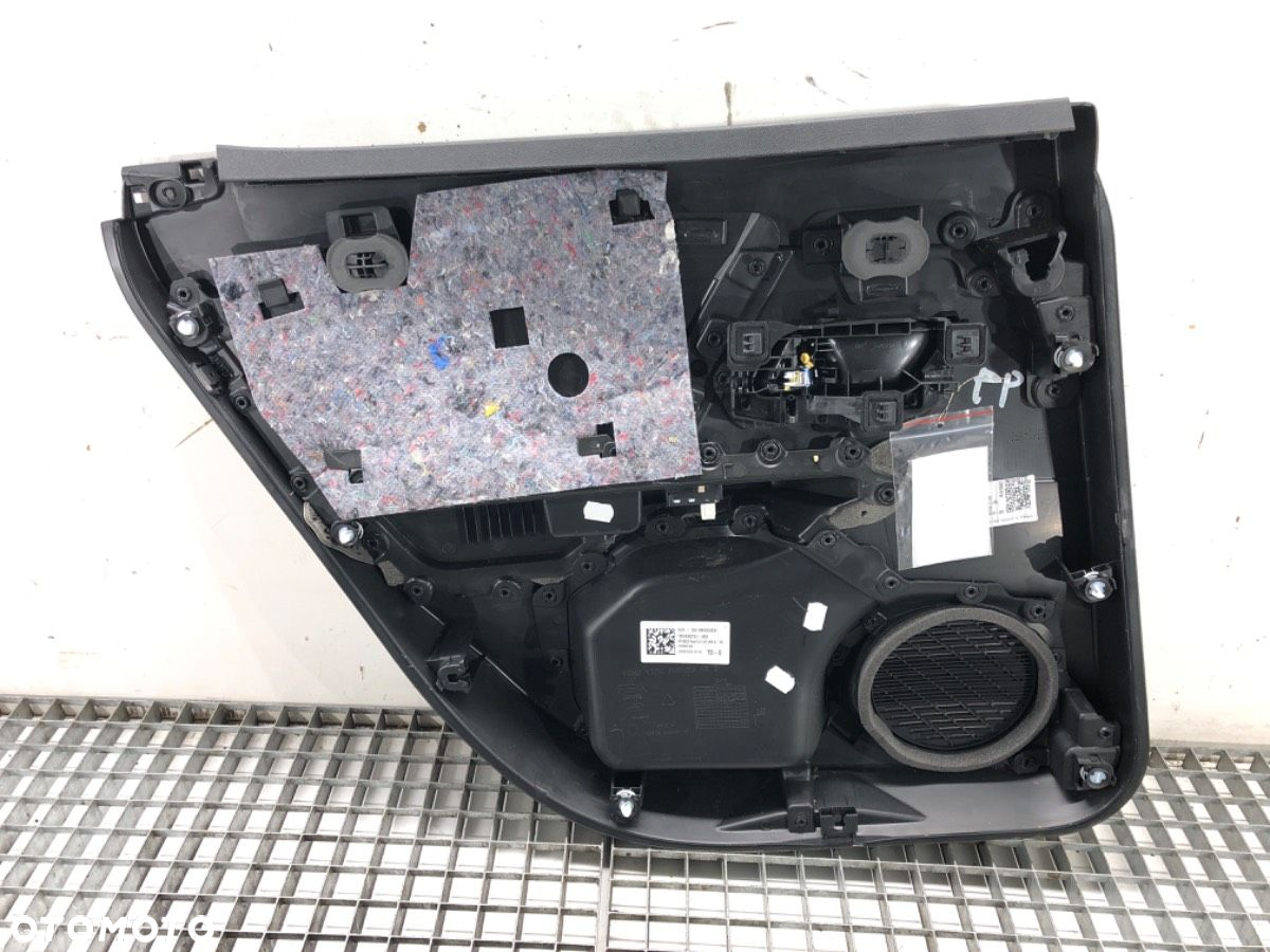 BOCZEK DRZWI PRAWY TYŁ - 130.00 PLN - CITROEN C4 III (BA_, BB_, BC_) 2020 - 2022 1.2 PureTech 130 - 4