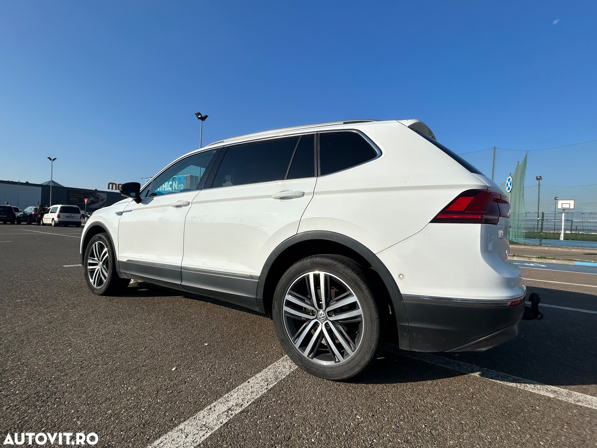 Volkswagen Tiguan Allspace 2.0 TDI SCR 4Motion DSG Highline - 4