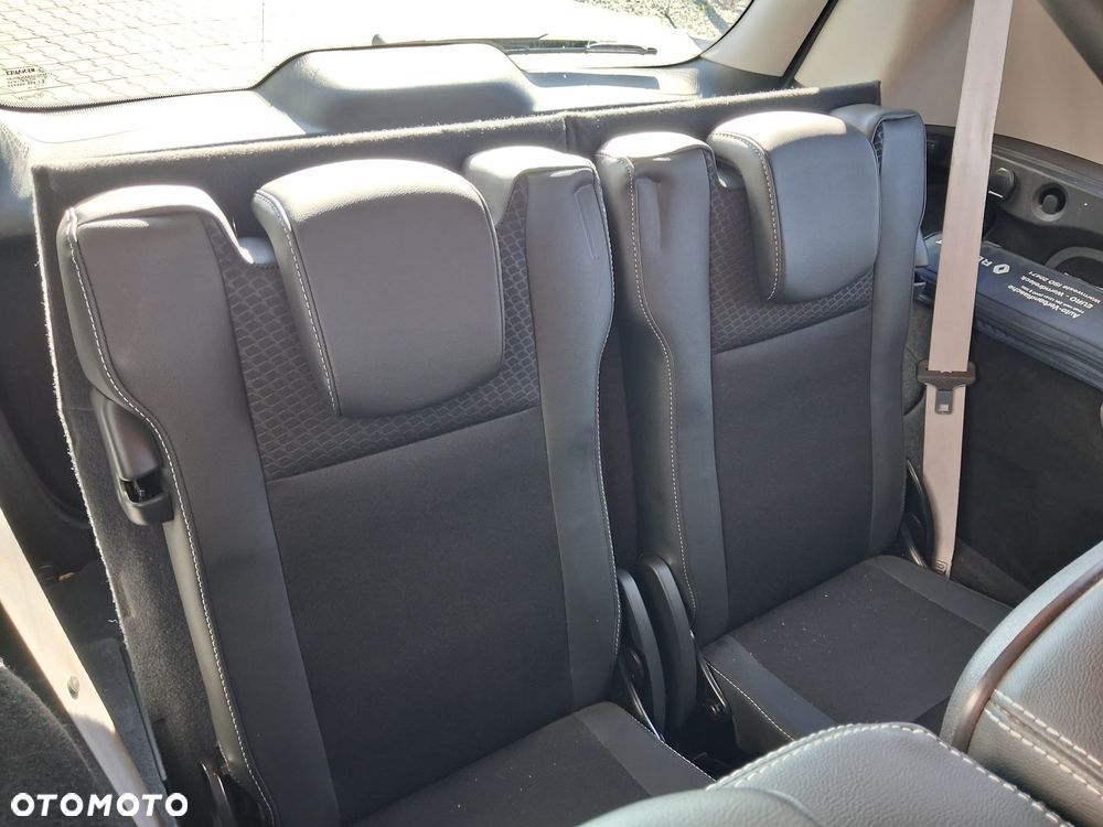 Renault Grand Scenic ENERGY TCe 130 BOSE EDITION - 30