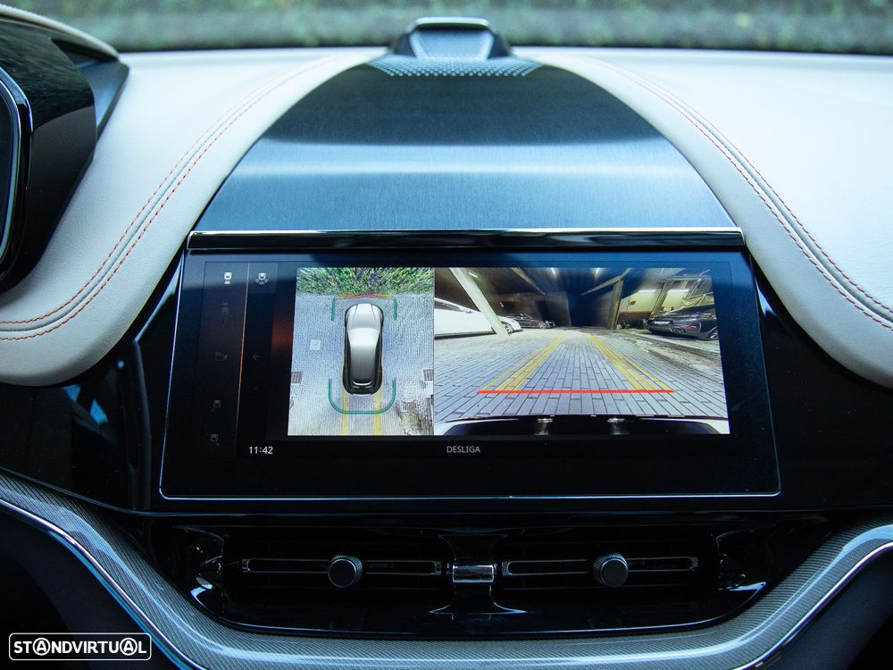 Aston Martin DBX 707 - 42