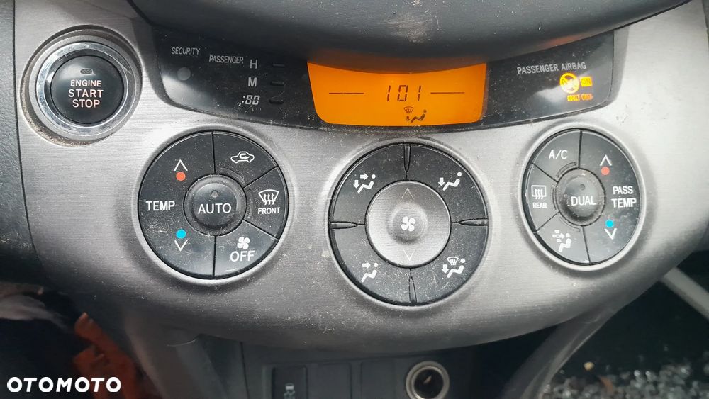 TOYOTA RAV4 III 3 LIFT PANEL NAWIEWU KLIMATYZACJI EUROPA - 1