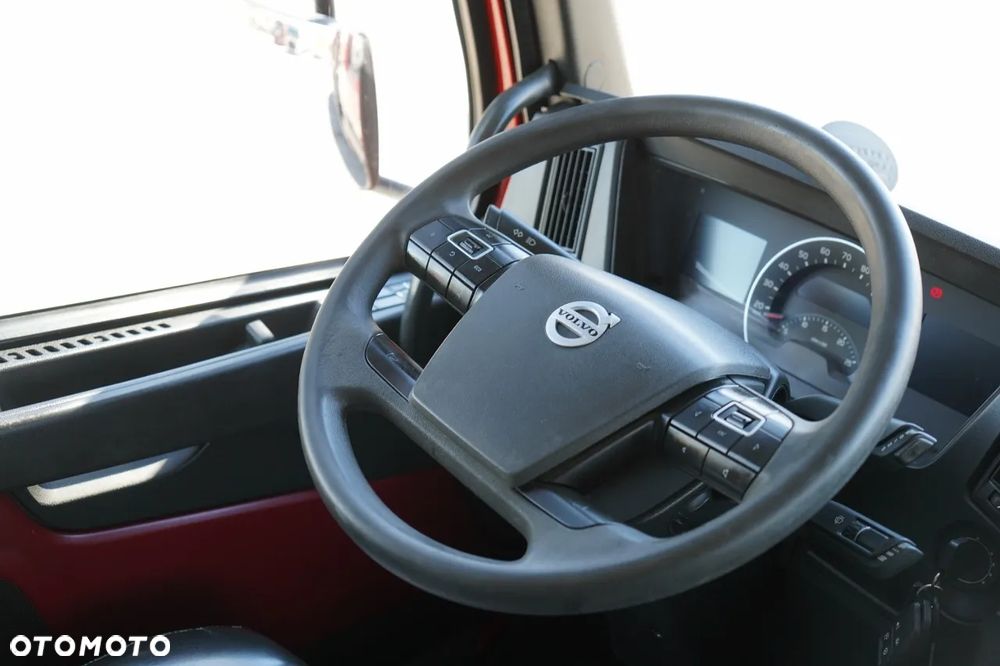 Volvo FMX 460 / 8x4 / WYWROTKA TYLNOZSYPOWA / I-SHIFT / EURO 6 / - 31
