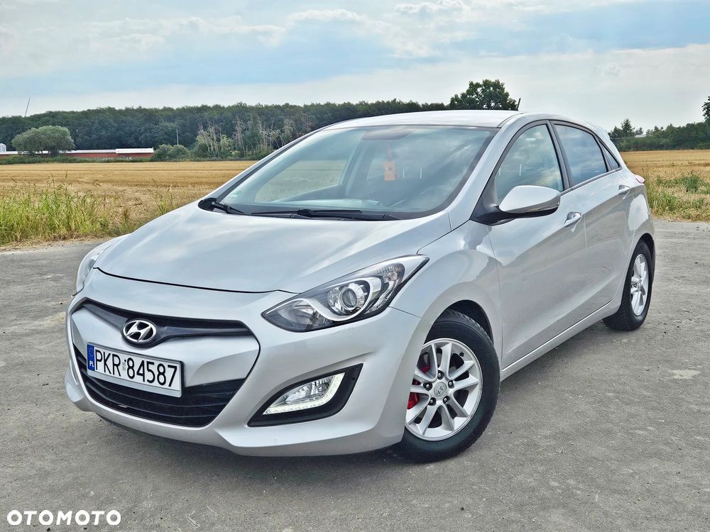 Hyundai i30 1.6 Automatik Style - 1