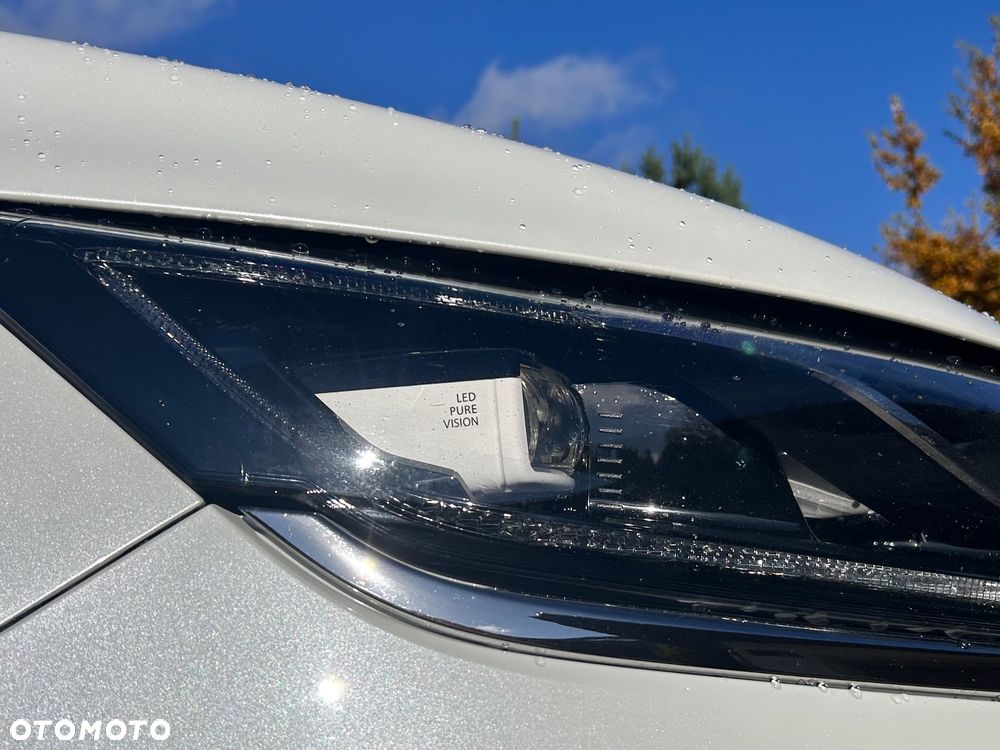 Renault Espace 1.6 dCi Energy Initiale Paris EDC 7os - 10