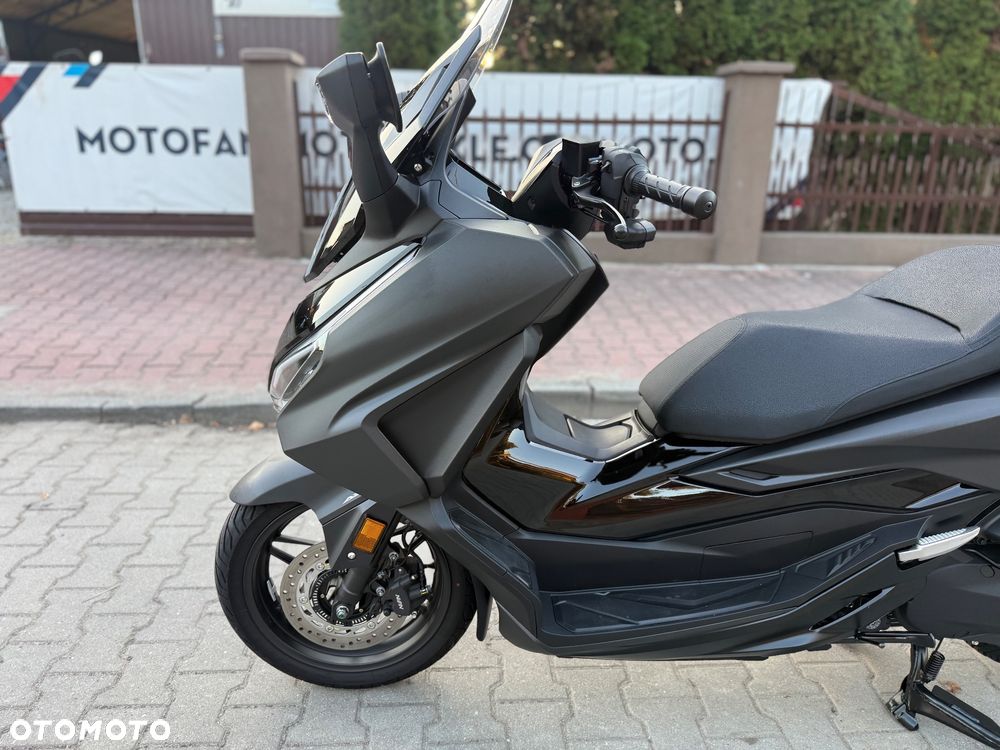 Honda NSS - 19