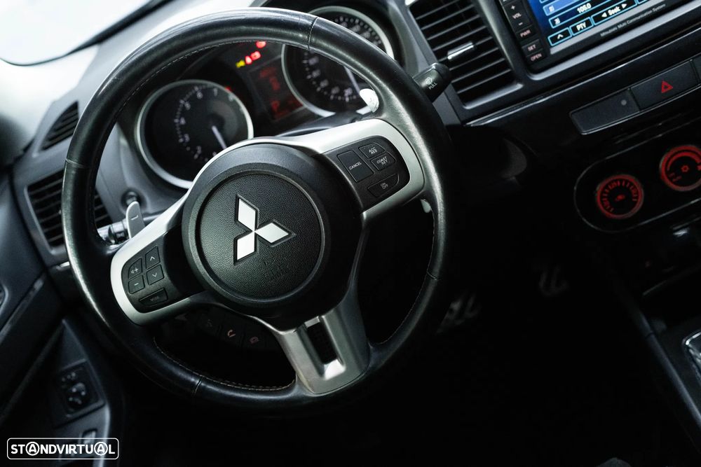 Mitsubishi Lancer - 32