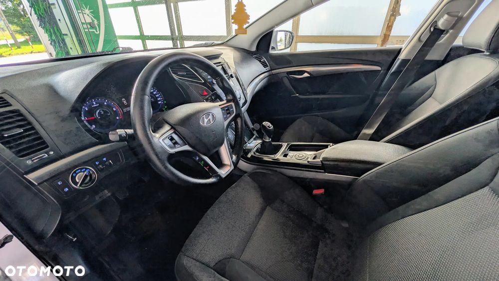 Hyundai i40 1.7 CRDi Comfort + - 9