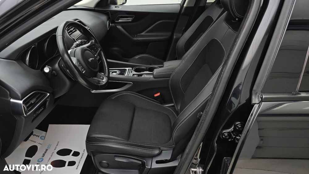 Jaguar F-Pace - 12
