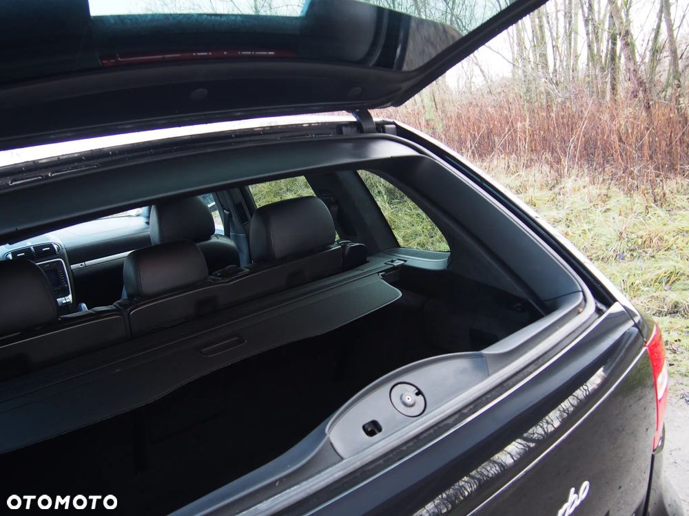 Porsche Cayenne Turbo - 38