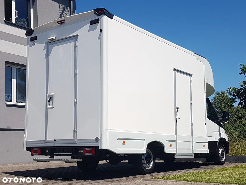 Iveco DAILY KONTENER NISKOPODŁOGOWY 4,43x2,23x2,42 SKLEP FOODTRUCK BAR KLIMA KONIOWÓZ KAMPER - 29