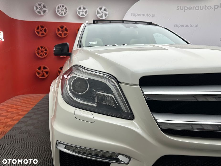 Mercedes-Benz GL - 25