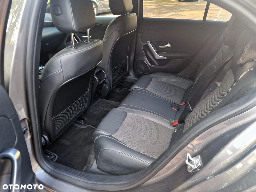 Mercedes-Benz Klasa A 200 Progressive 7G-DCT - 12