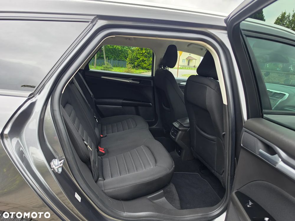 Ford Mondeo 2.0 TDCi Titanium - 34