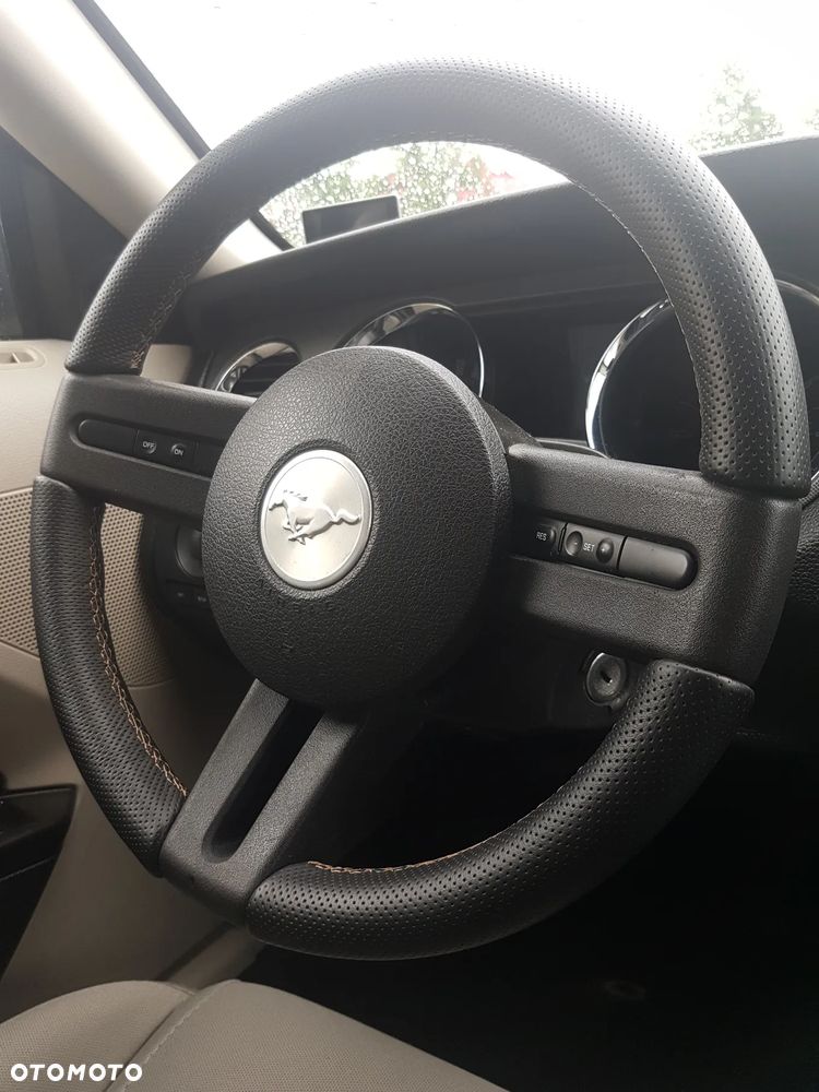Ford Mustang 3.7 V6 - 10