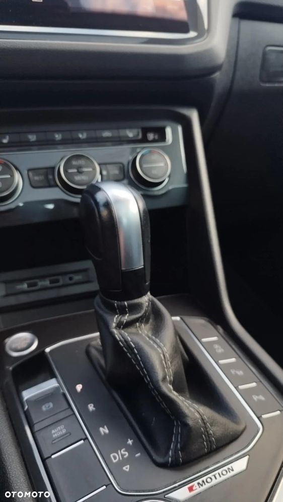 Volkswagen Tiguan - 11