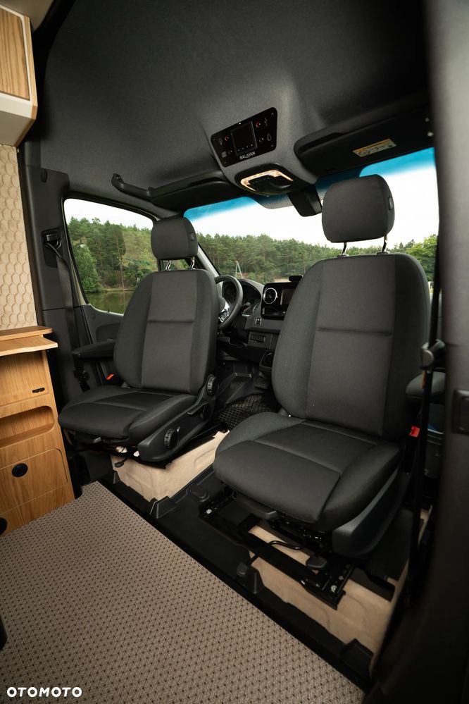 Mercedes-Benz Sprinter - 17