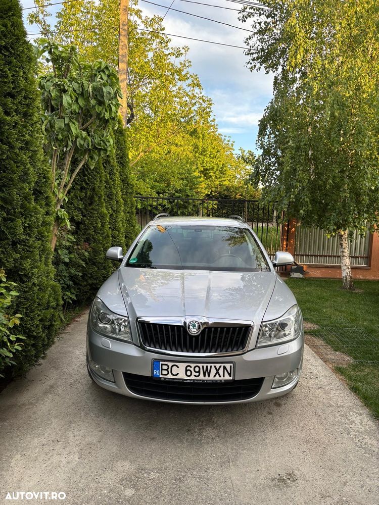 Skoda Octavia 1.6 TDI DPF DSG Ambiente - 12