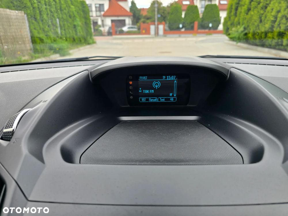 Ford Kuga - 28