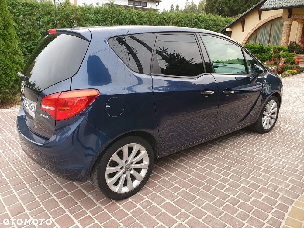 Opel Meriva - 11