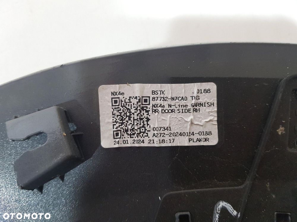HYUNDAI TUCSON IV 4 N-LINE LISTWA NAKŁADKA DRZWI PRAWY TYŁ 87732-N7CA0 ORG - 7