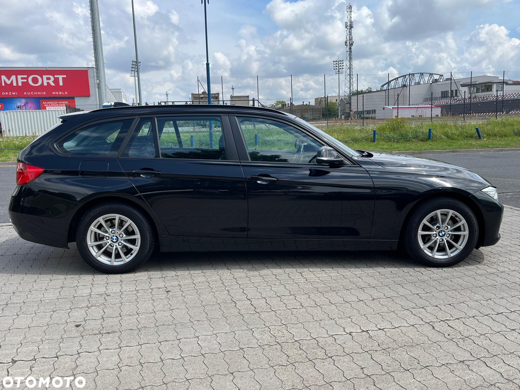 BMW Seria 3 316i Touring Modern Line - 9