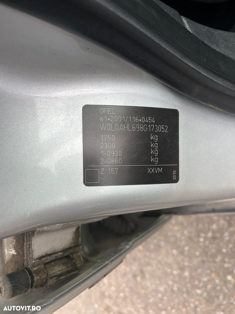 Dezmembrez Opel Astra H sedan gri argintiu Z157 1,6 benzina 2008 - 8