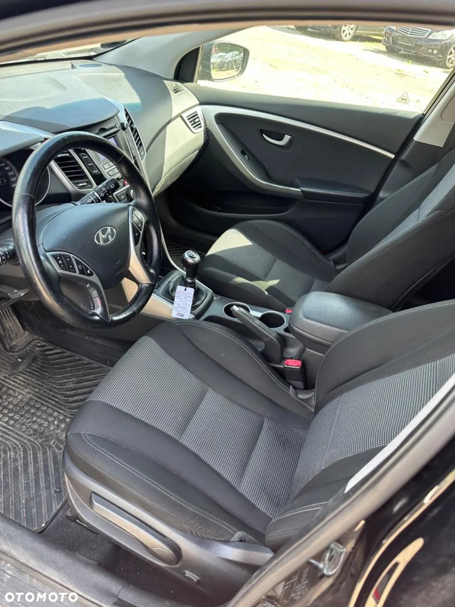 Hyundai i30 1.6 Style - 11