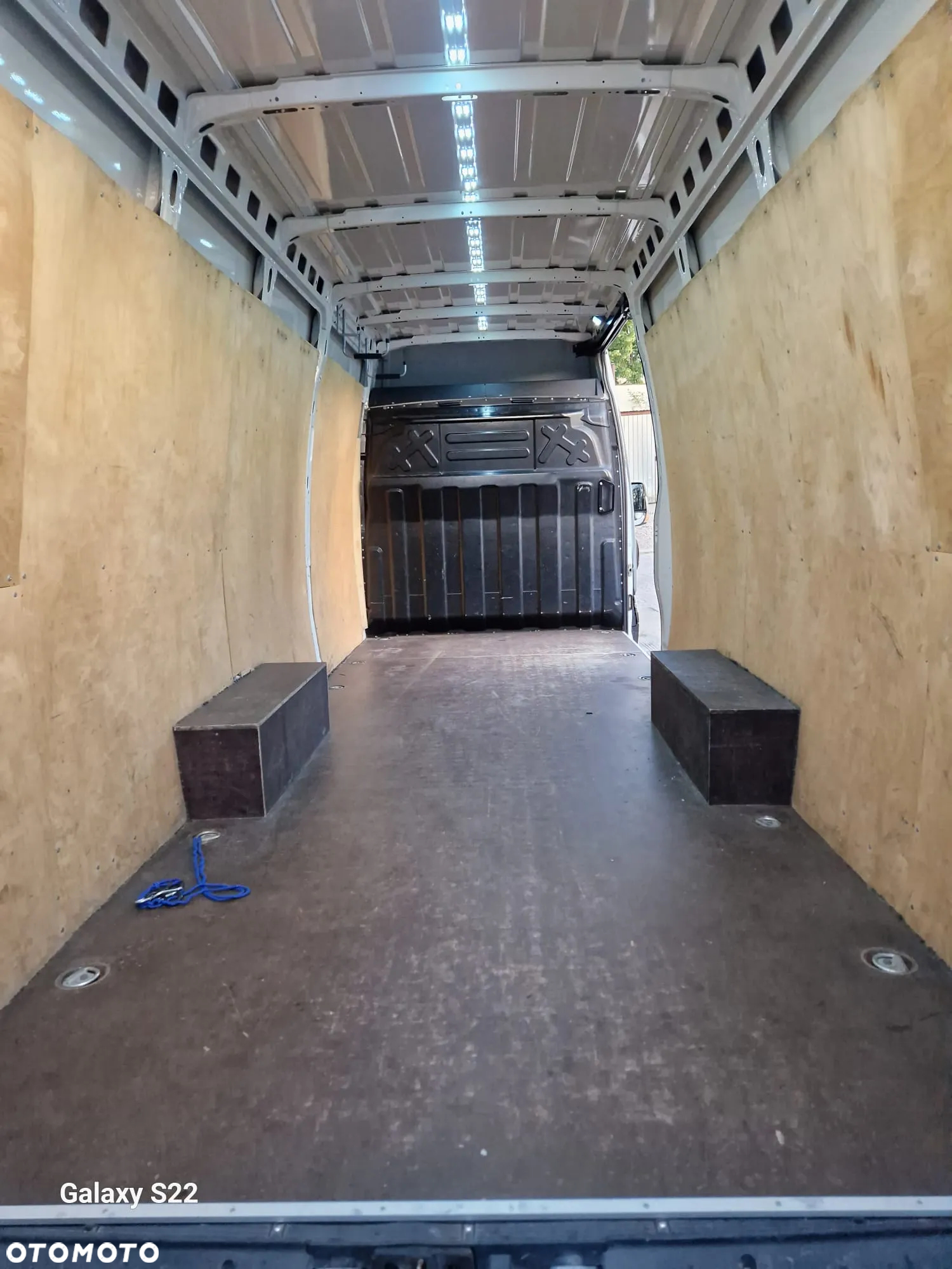 Iveco DAILY 35S18 - 32