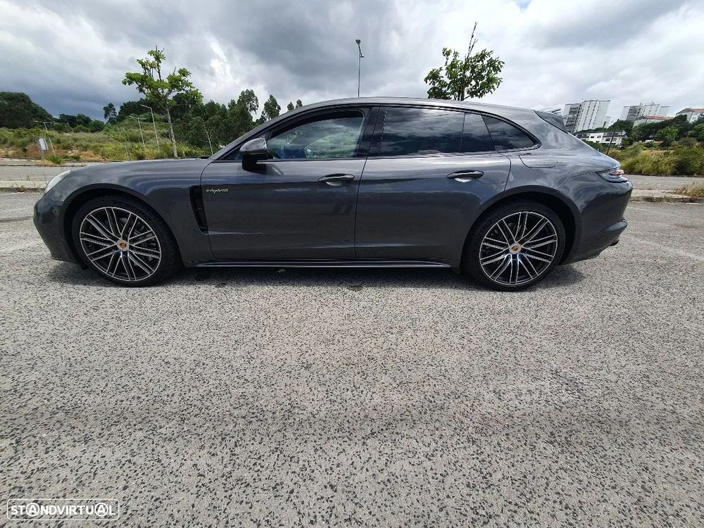 Porsche Panamera Sport Turismo 4 E-Hybrid Platinum Edition - 1