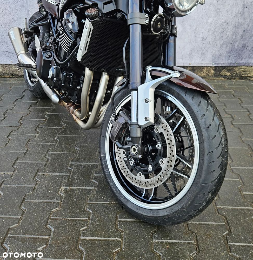 Kawasaki Z 900 RS - 19